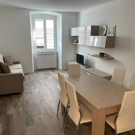 Casa Vacanze Ginevra 1 Trieste Esterno foto
