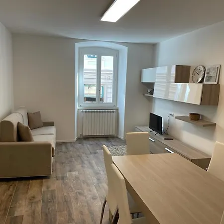 Casa Vacanze Ginevra 1 Trieste Esterno foto